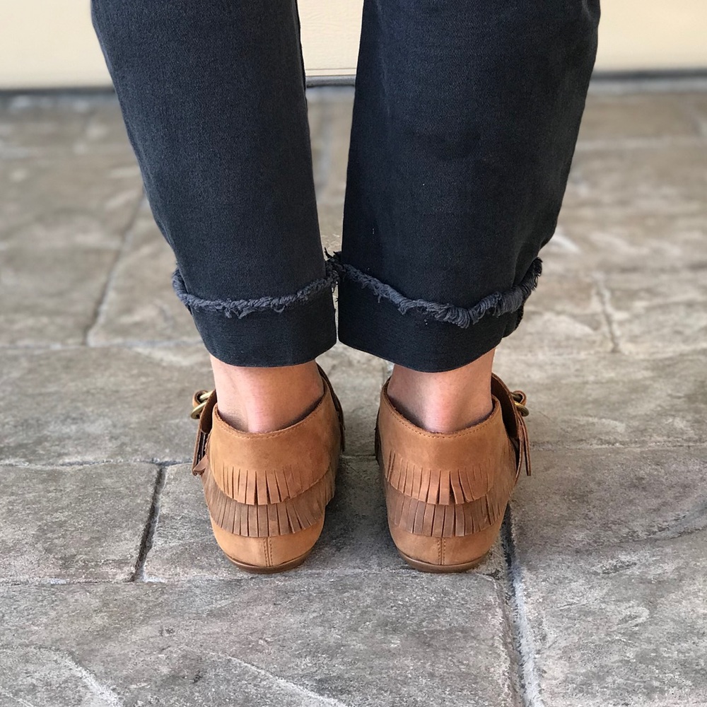 NIB Butter Soft Leather Fringe Boho Moccasins - Picture 4 of 8